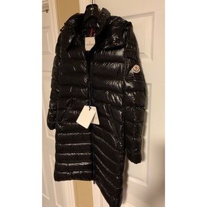 Brand authentic Moncler puffer coat w/good